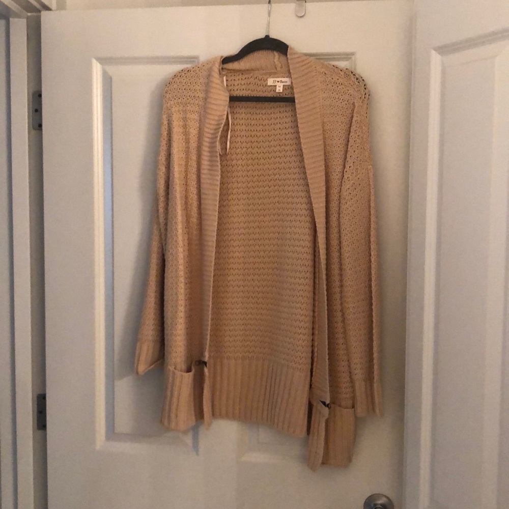 Cardigan sweater